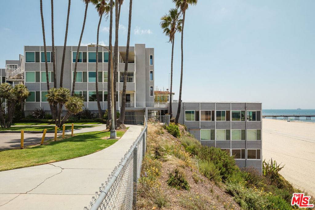 Long Beach, CA 90803,16 36th PL #H