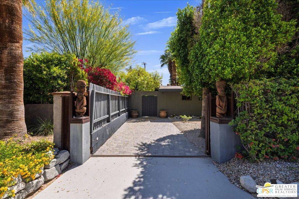Palm Springs, CA 92264,1450 S Via Soledad