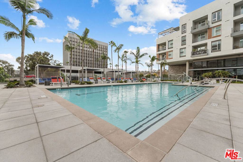 San Diego, CA 92108,5075 Camino De La Siesta #201