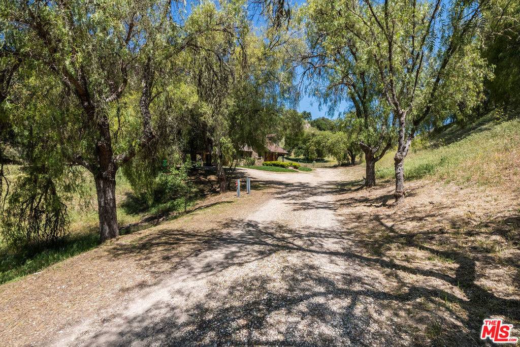 Santa Ynez, CA 93460,3333 Long Valley RD