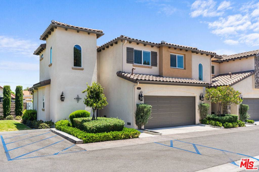 Simi Valley, CA 93065,1529 Patricia AVE #6