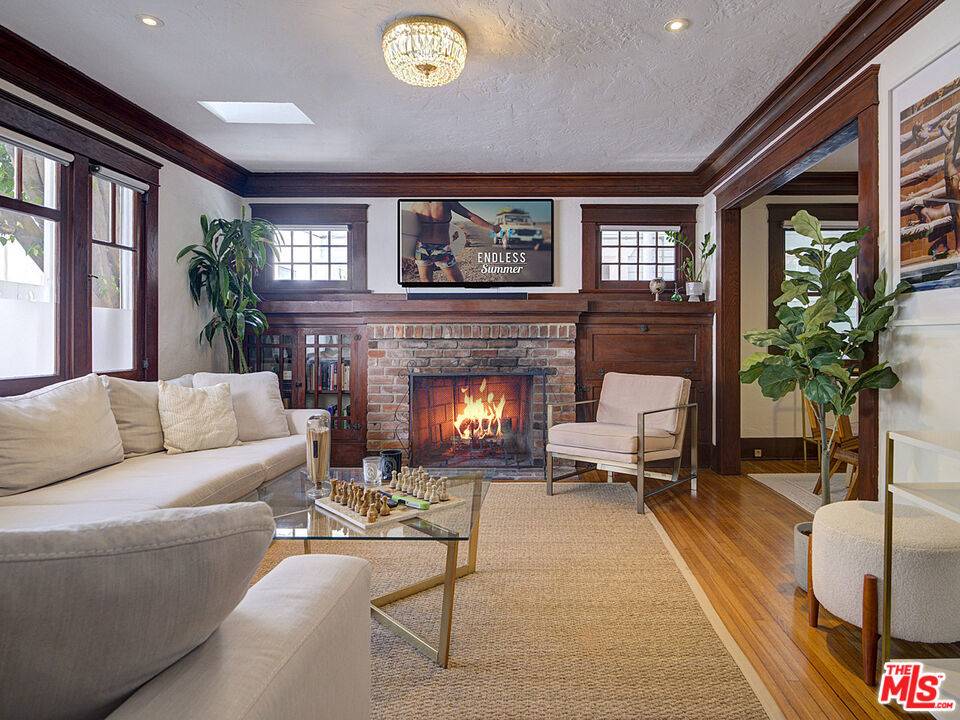 Venice, CA 90291,1208 Cabrillo AVE