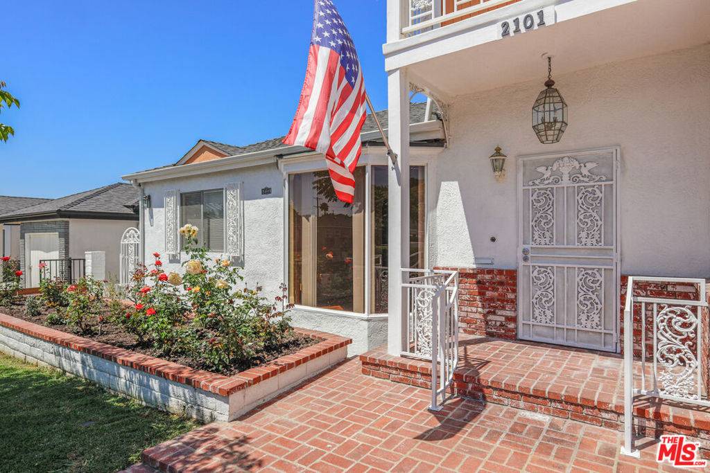 Los Angeles, CA 90032,2101 N Almadale AVE