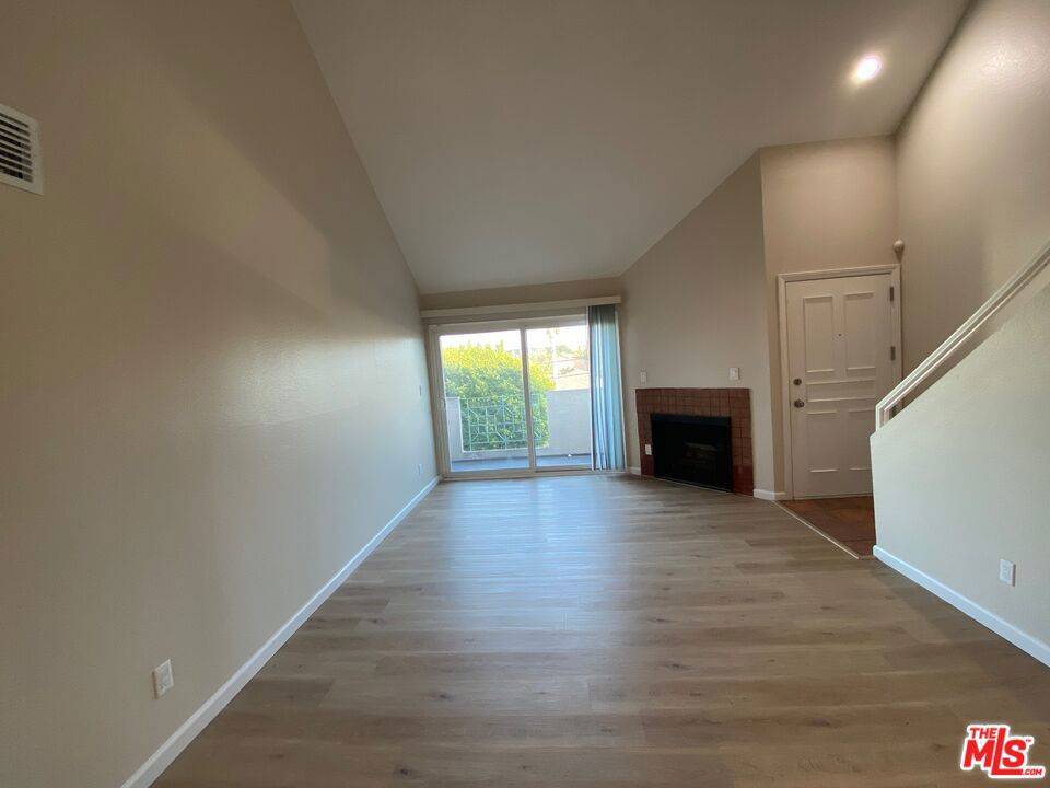 Inglewood, CA 90301,435 E Tamarack AVE #171