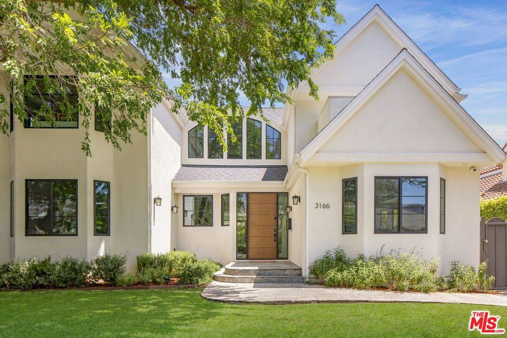 Los Angeles, CA 90066,3166 Colby AVE