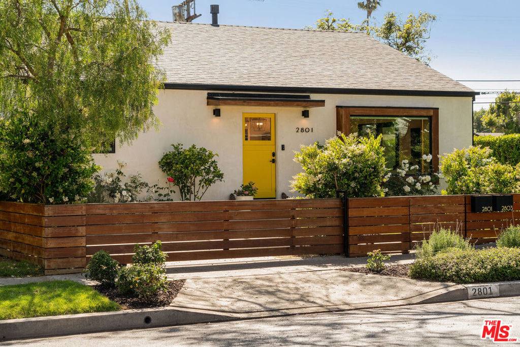Los Angeles, CA 90064,2801 Barry AVE