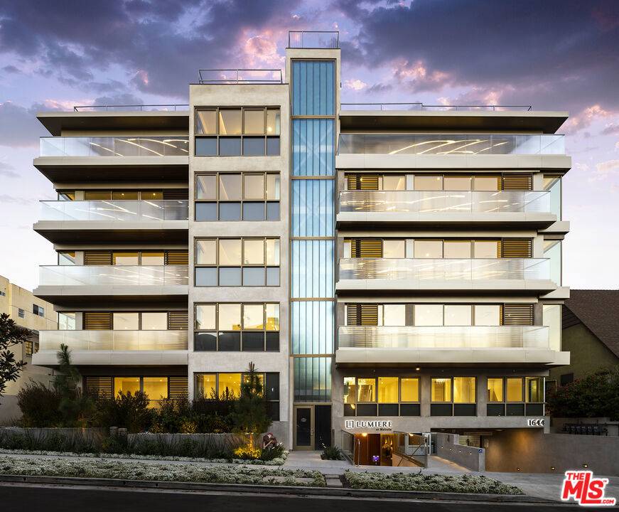 Los Angeles, CA 90024,1644 Malcolm AVE #230