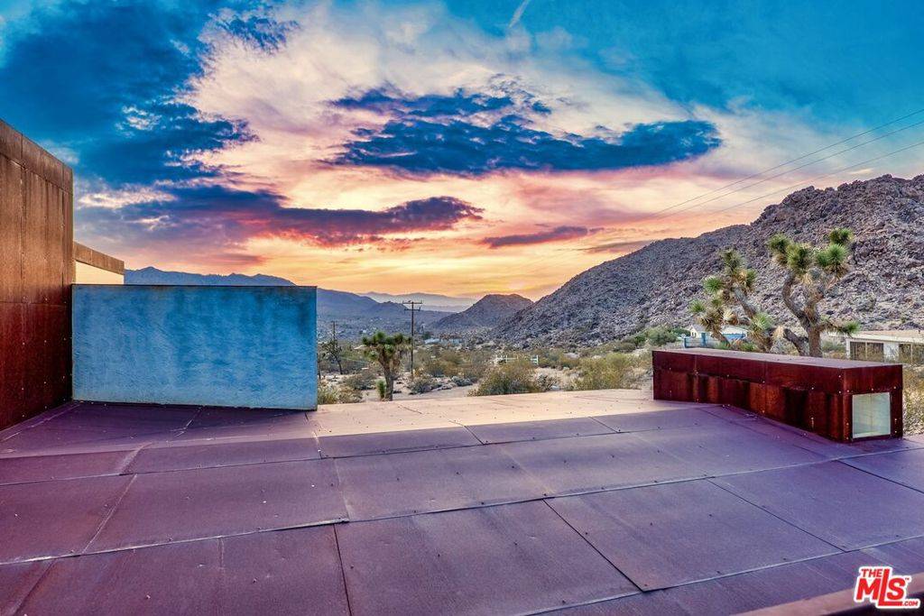 Joshua Tree, CA 92252,63131 Rocking Chair RD