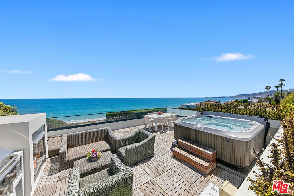 Malibu, CA 90265,22065 Pacific Coast HWY #1