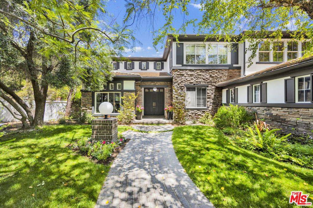 Calabasas, CA 91302,23473 Palm DR