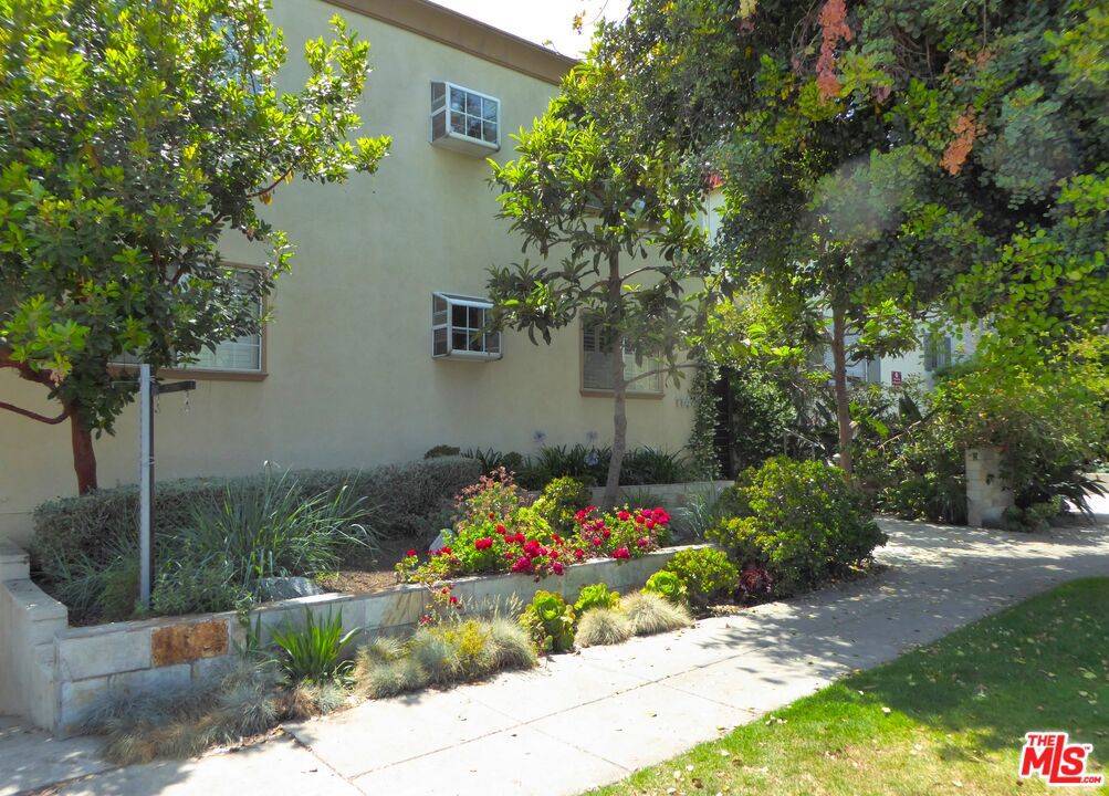 Santa Monica, CA 90403,1144 10th ST #3