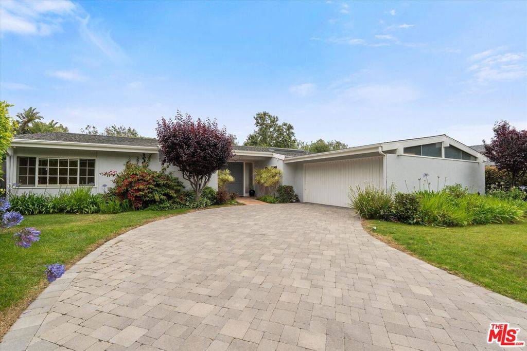 Malibu, CA 90265,30724 Manzano DR