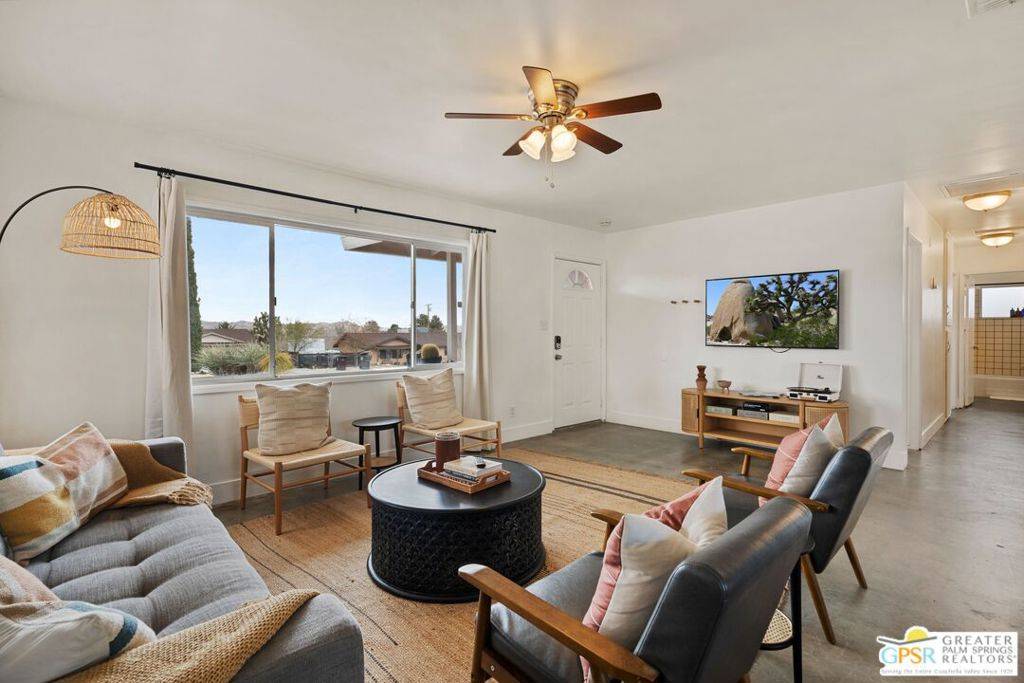 Yucca Valley, CA 92284,56527 Bonanza DR