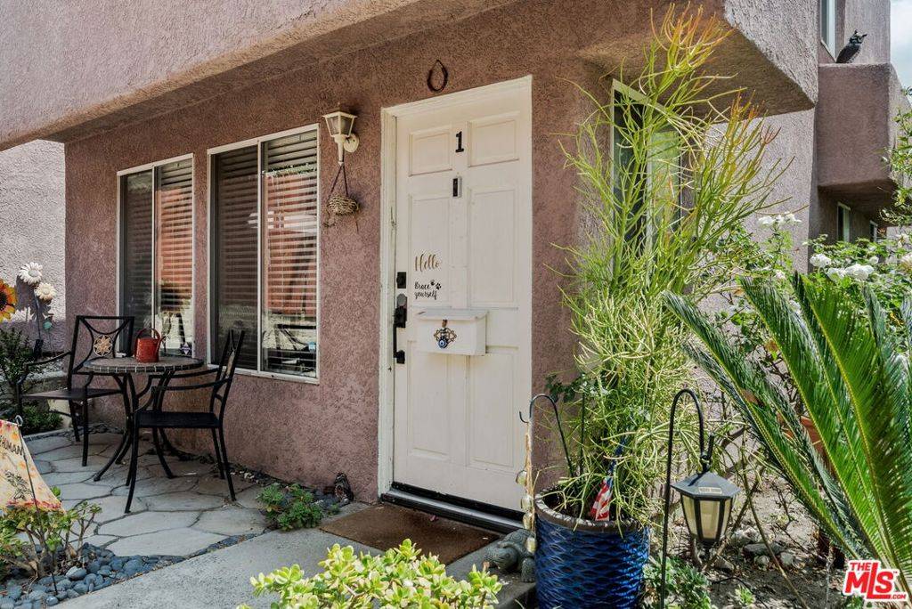 Tujunga, CA 91042,10249 Tujunga Canyon BLVD #1