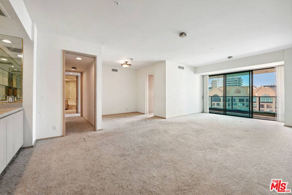 Los Angeles, CA 90024,10490 Wilshire BLVD #1402