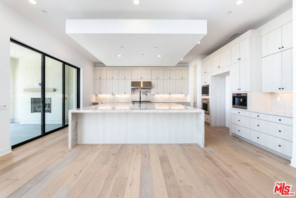 Porter Ranch, CA 91326,11770 N Hillsborough LN