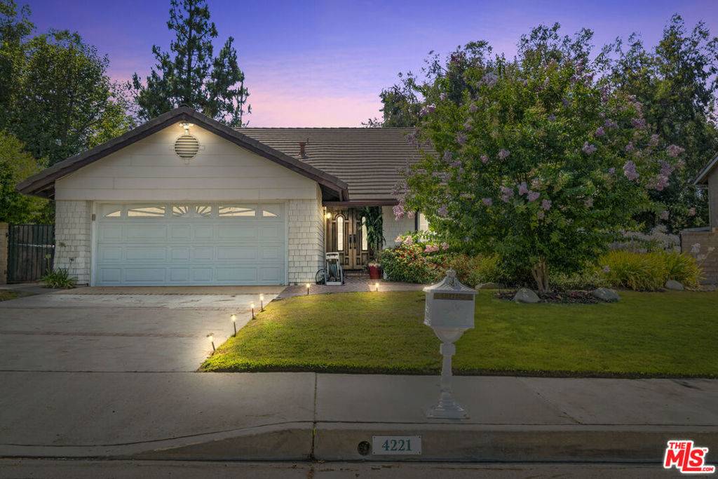Calabasas, CA 91302,4221 Balcony DR