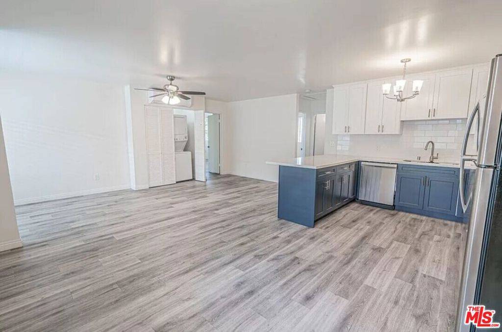 Inglewood, CA 90301,614 Myrtle AVE
