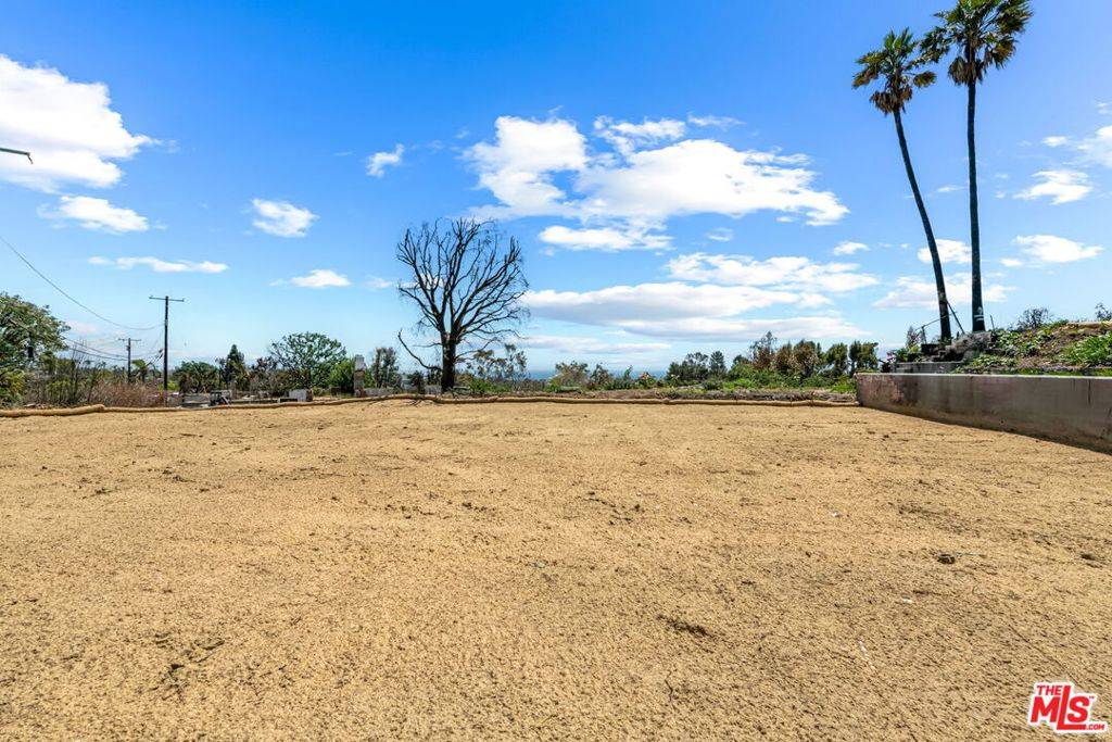 Pacific Palisades, CA 90272,1101 Las Pulgas PL