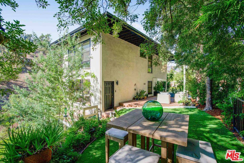 Beverly Hills, CA 90210,1311 Braeridge DR