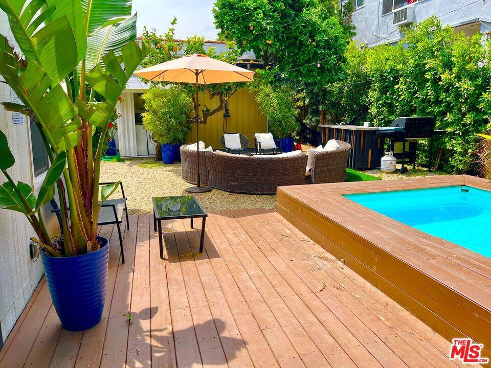 West Hollywood, CA 90046,1006 N Crescent Heights BLVD
