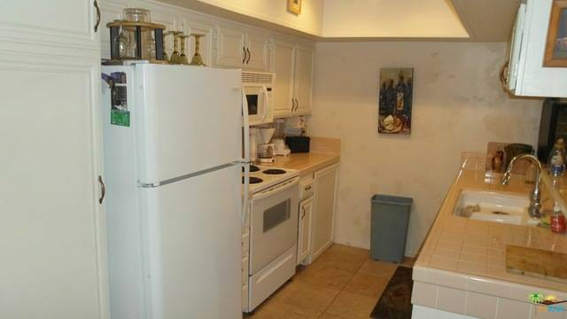 Palm Springs, CA 92264,1655 E PALM CANYON Dr Unit 711711