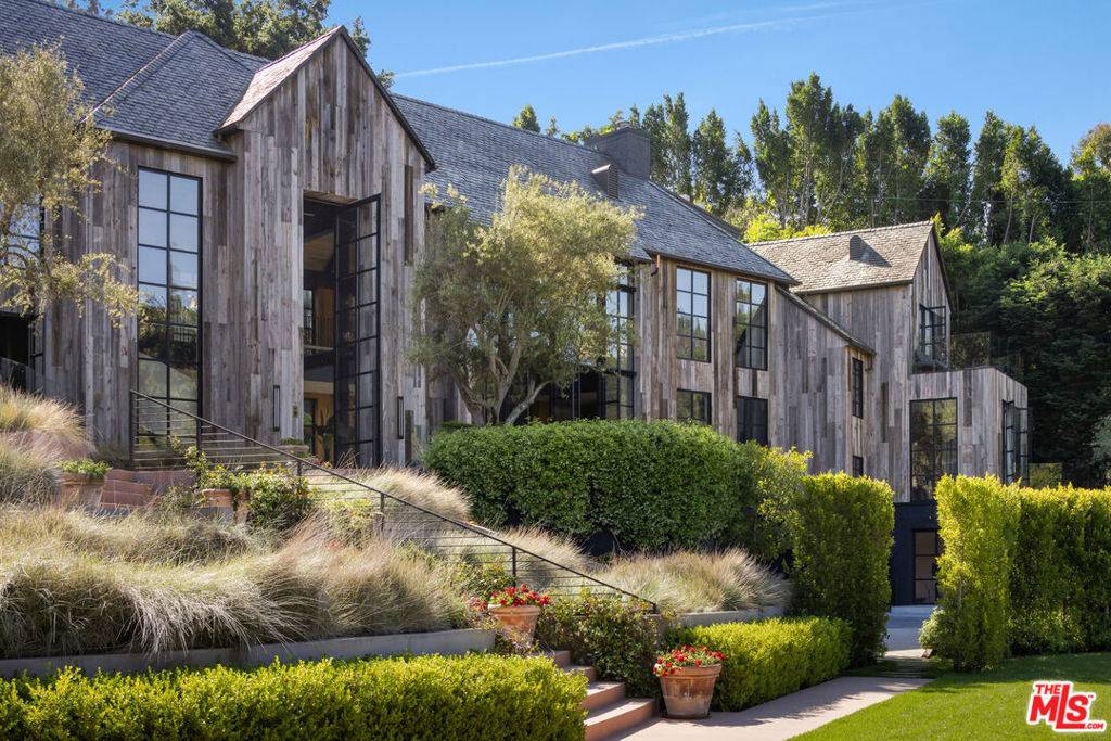 Beverly Hills, CA 90210,2650 Benedict Canyon DR