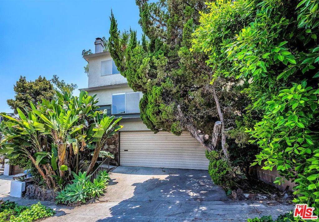 Los Angeles, CA 90032,4722 Twining ST
