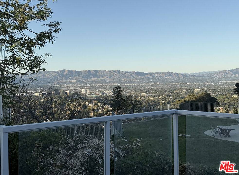 Topanga, CA 90290,1302 Zuni LN