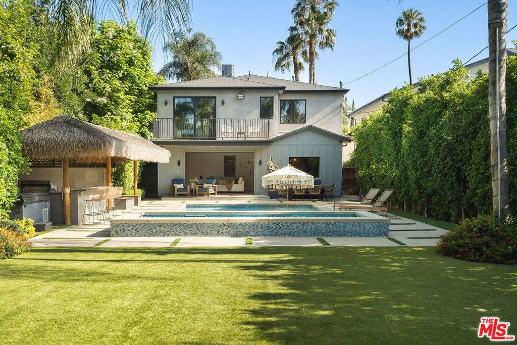 Sherman Oaks, CA 91403,15025 Valleyheart DR