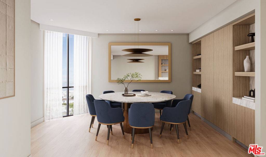 Beverly Hills, CA 90211,300 N Swall DR #308
