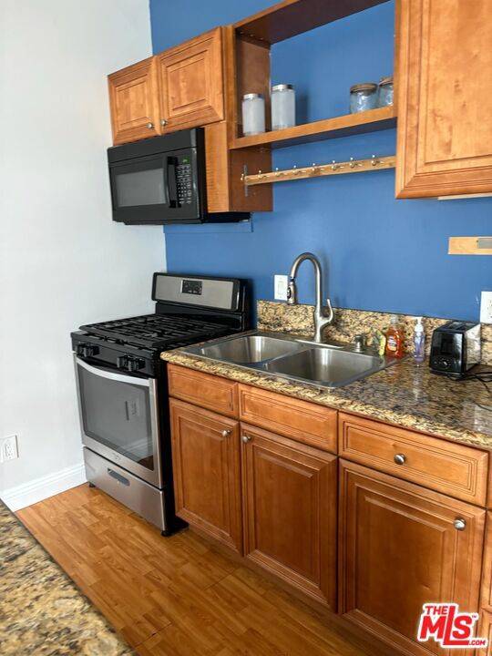 North Hollywood, CA 91602,11601 Moorpark ST