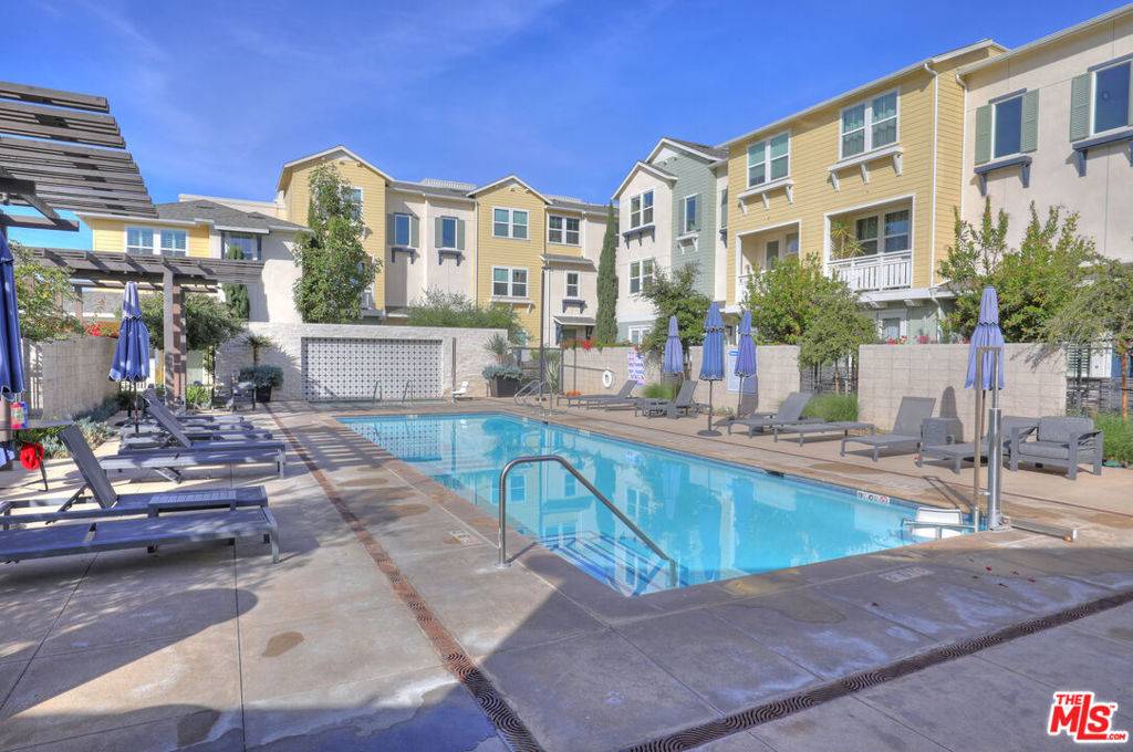 Goleta, CA 93117,5696 Surfrider WAY #101