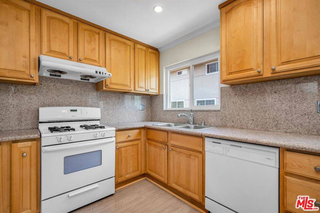 Culver City, CA 90230,5215 Sepulveda BLVD #8B