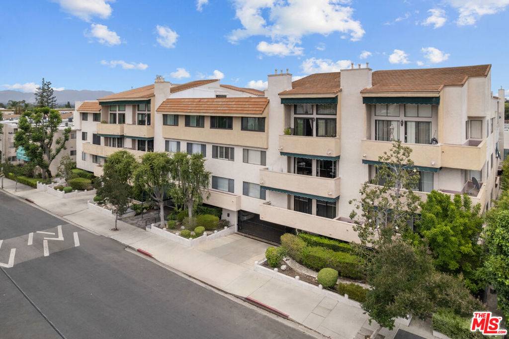 Encino, CA 91316,5310 Zelzah AVE #302