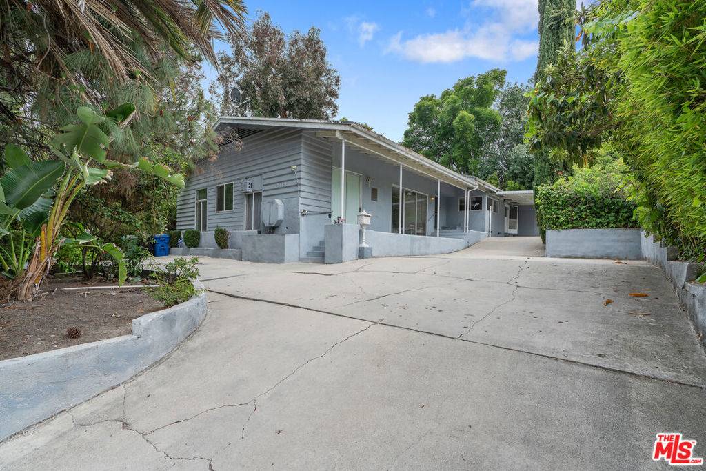 Sherman Oaks, CA 91403,4348 Sepulveda BLVD
