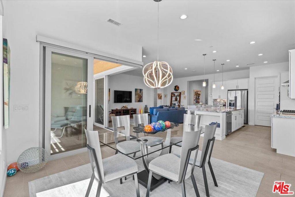 Rancho Mirage, CA 92270,33 Moscato