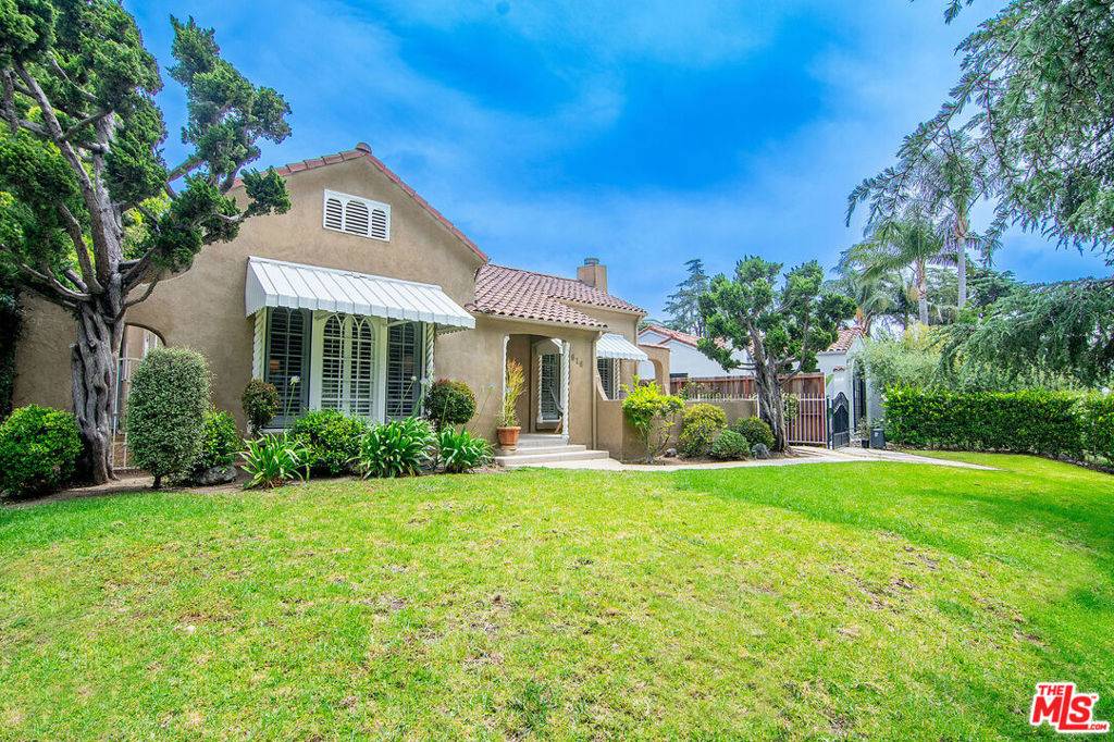Los Angeles, CA 90004,616 Lillian WAY