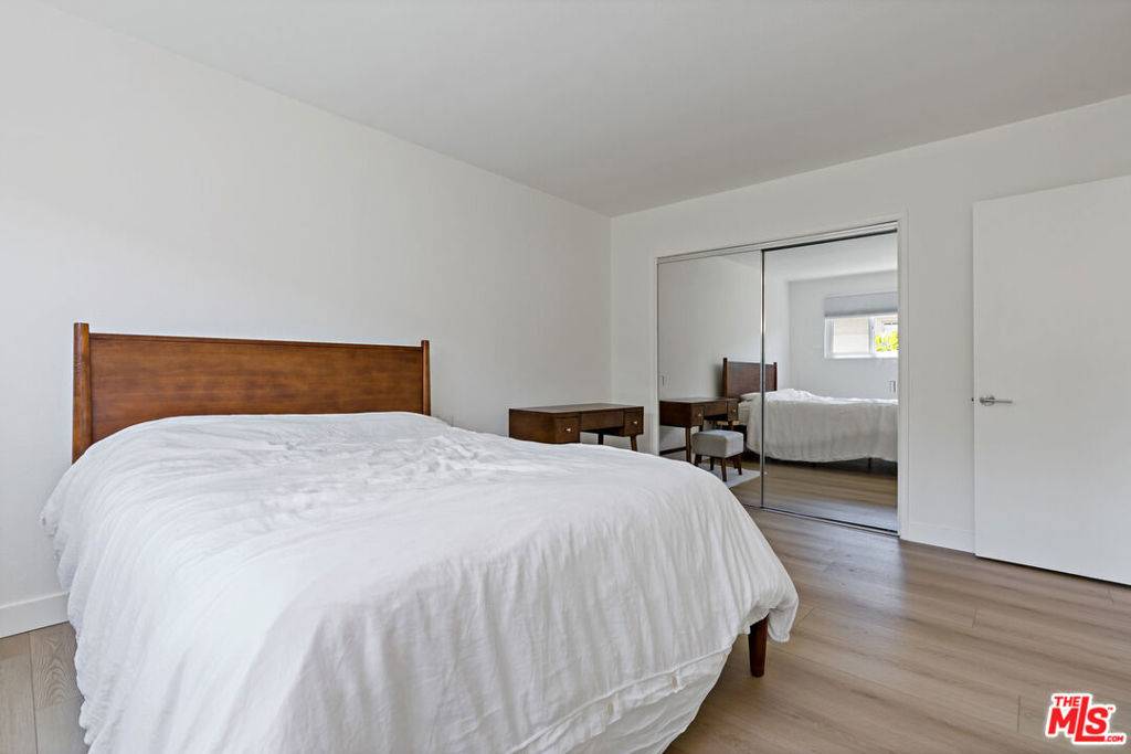 Winnetka, CA 91306,20159 Cohasset ST #3