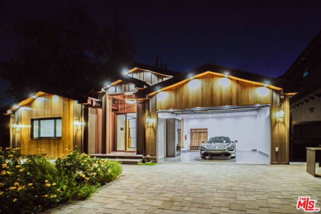 Valley Village, CA 91607,12354 Tiara ST