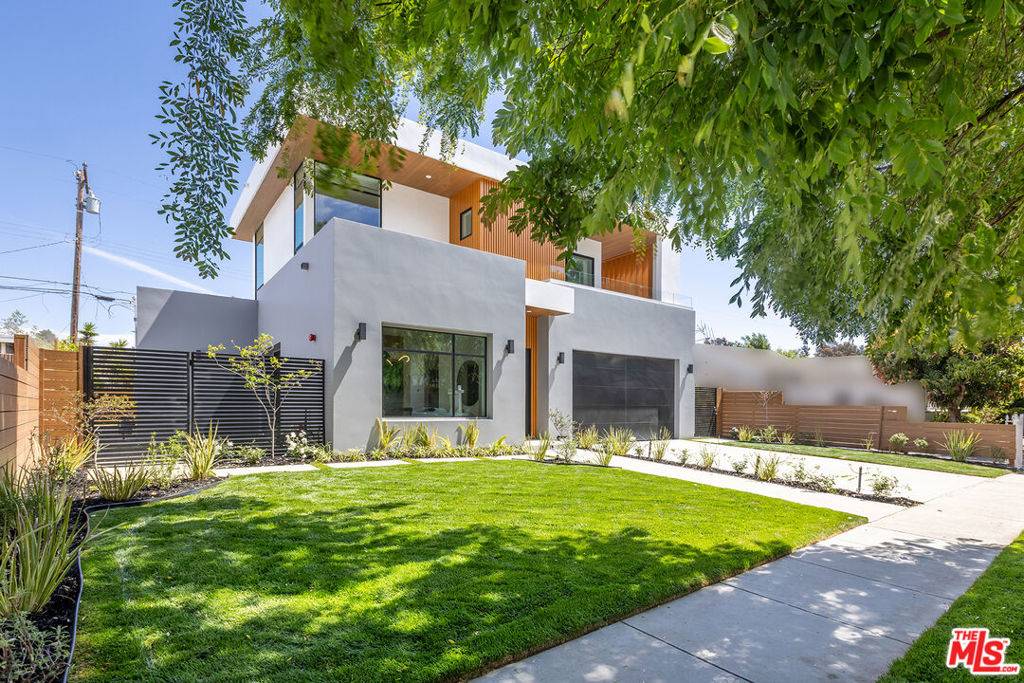 Culver City, CA 90232,4458 Jasmine AVE