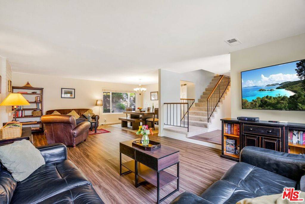 West Hills, CA 91304,8389 Sedan AVE