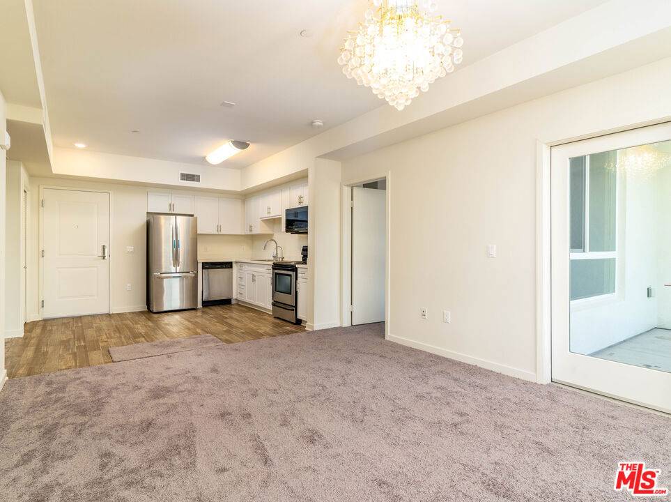 Los Angeles, CA 90094,12655 Bluff Creek DR #108