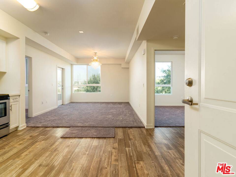 Los Angeles, CA 90094,12655 Bluff Creek DR #108