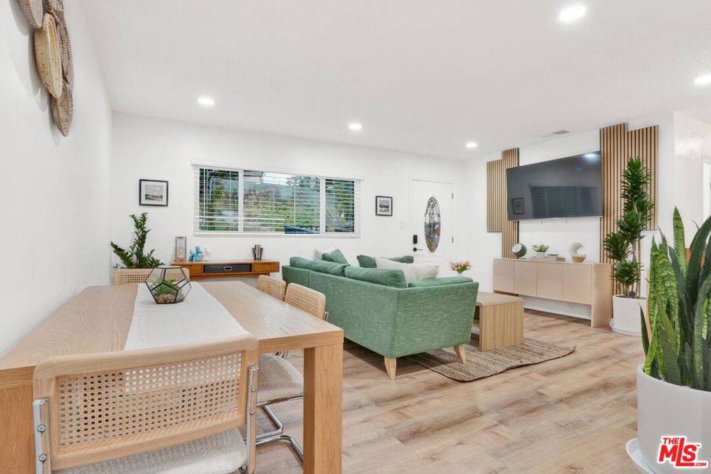 Los Angeles, CA 90063,3924 Dwiggins ST