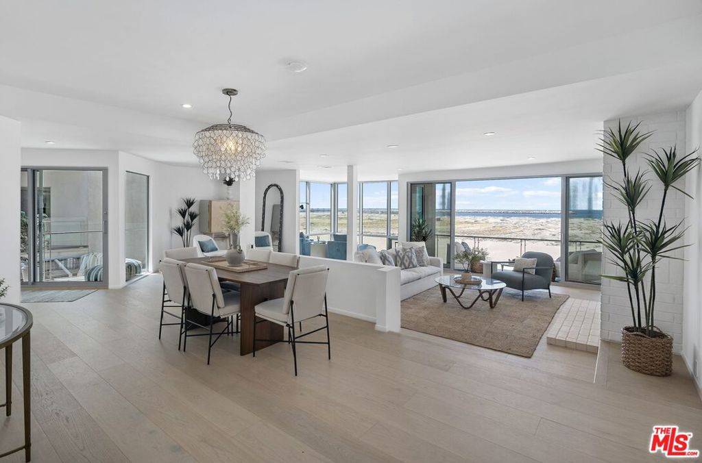 Marina Del Rey, CA 90292,5205 Ocean Front WALK #201