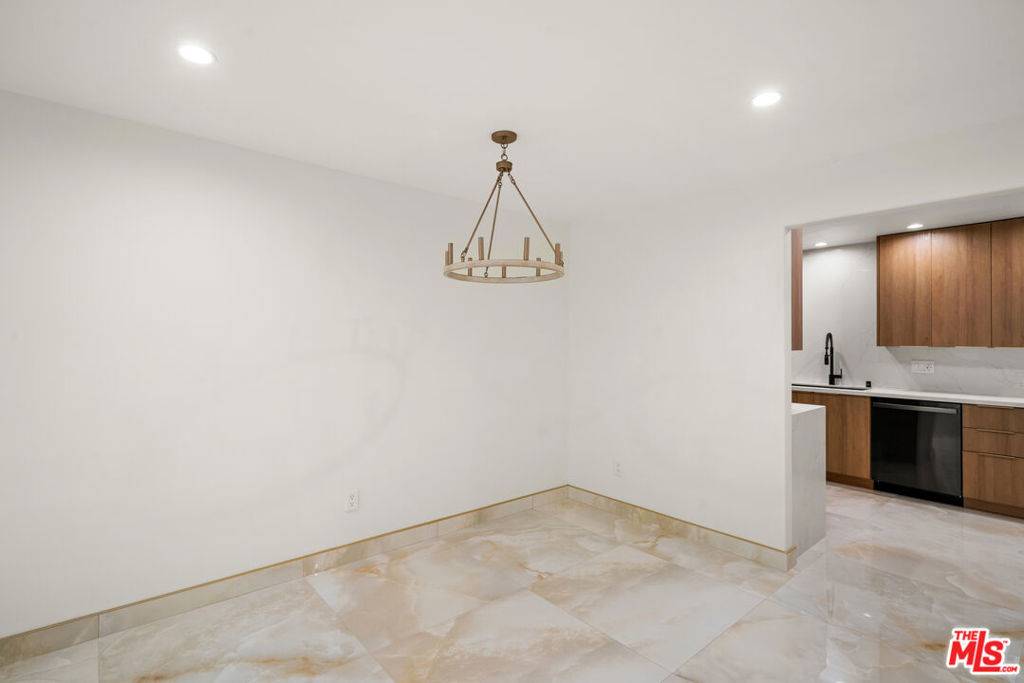 Glendale, CA 91202,125 W Mountain ST #115