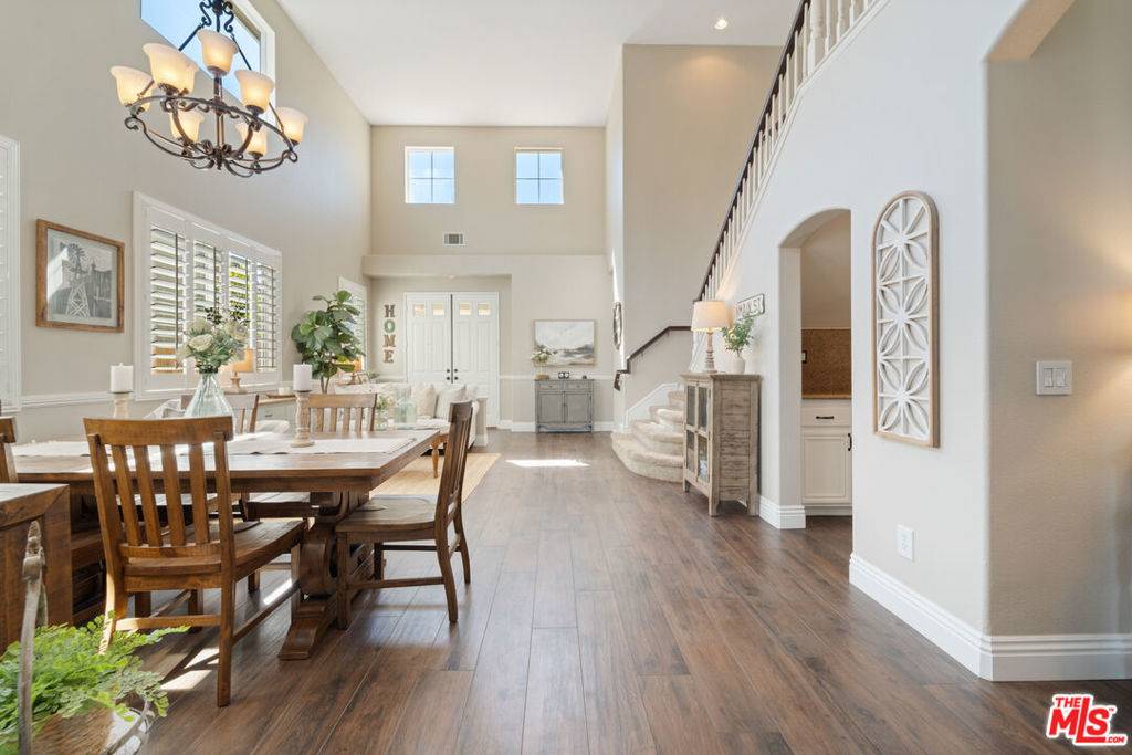 Canyon Country, CA 91387,18309 SHANNON RIDGE PL