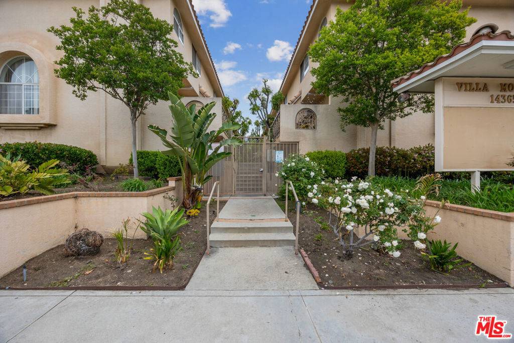 Sylmar, CA 91342,14365 Foothill BLVD #7