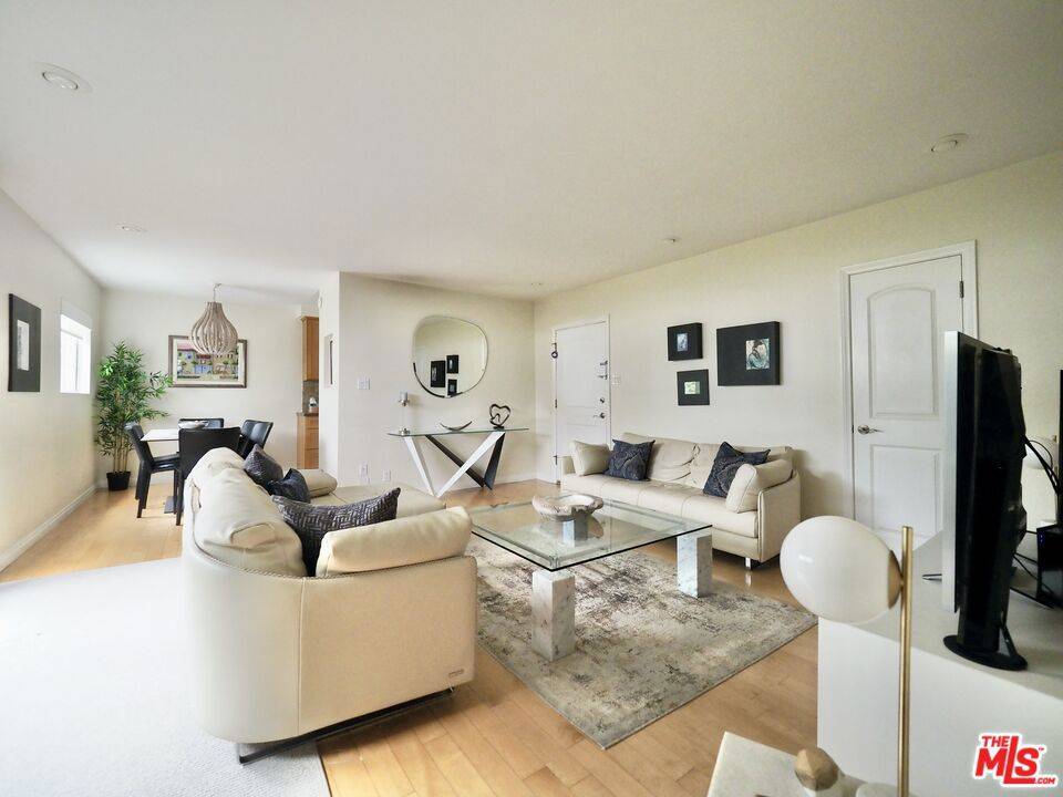Santa Monica, CA 90403,1144 10th ST #9